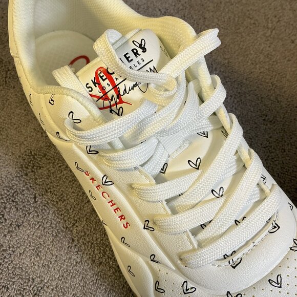 Skechers Street Sneakers Womens Size 8.5 White Hearts James Goldcrown Nib - Picture 4 of 12
